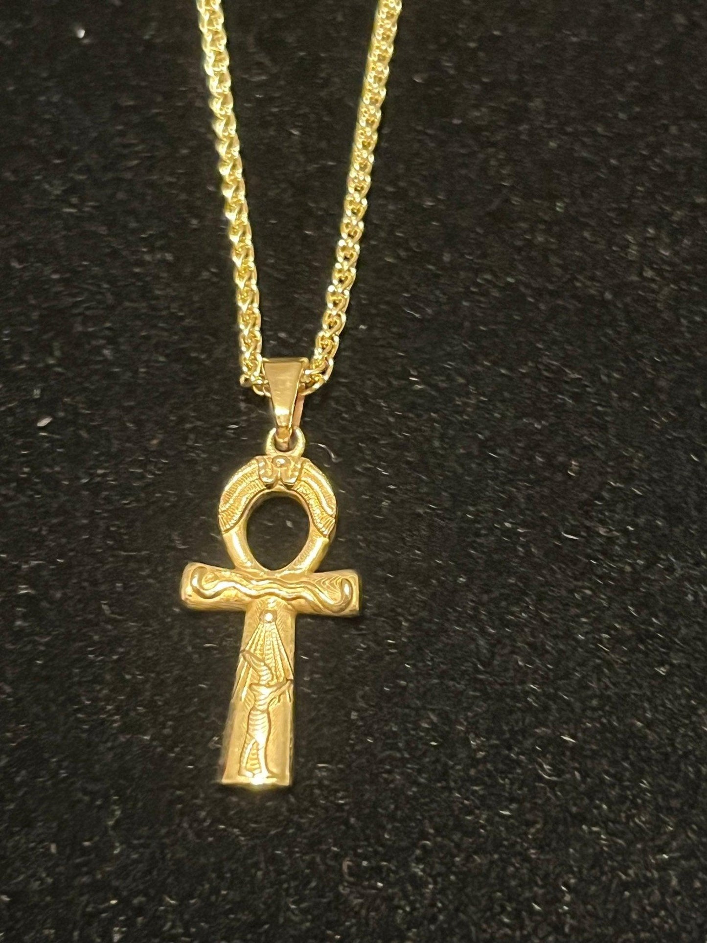 9ct Solid Gold Ankh Pendant - Fuegold Jewellery